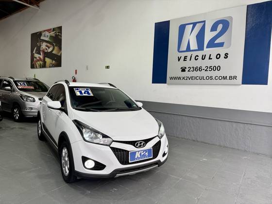 HYUNDAI HB20X 1.6 16V STYLE FLEX 4P MANUAL HYUNDAI HB20X 1.6 16V STYLE FLEX 4P MANUAL